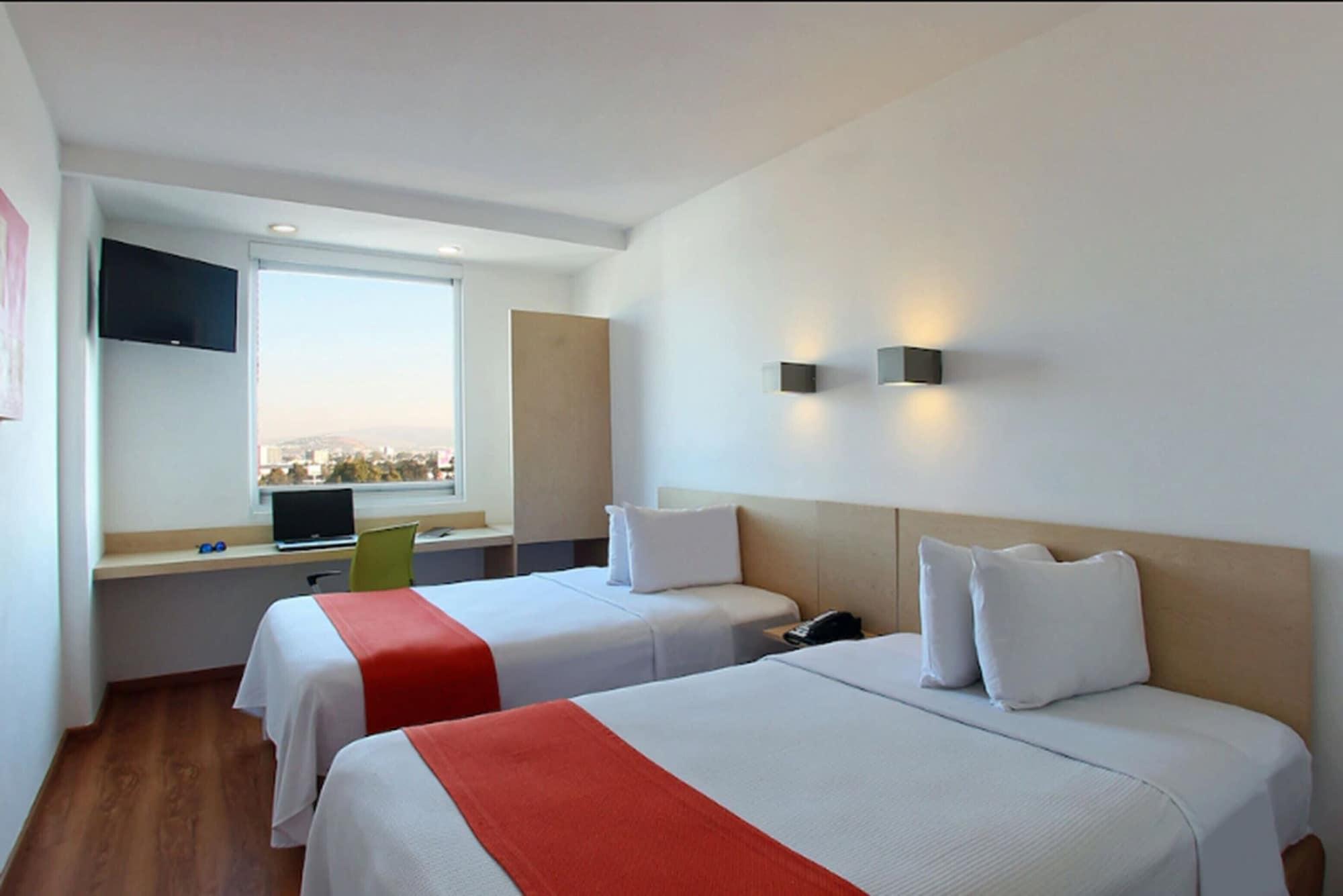 Hotel One Plaza Galerias